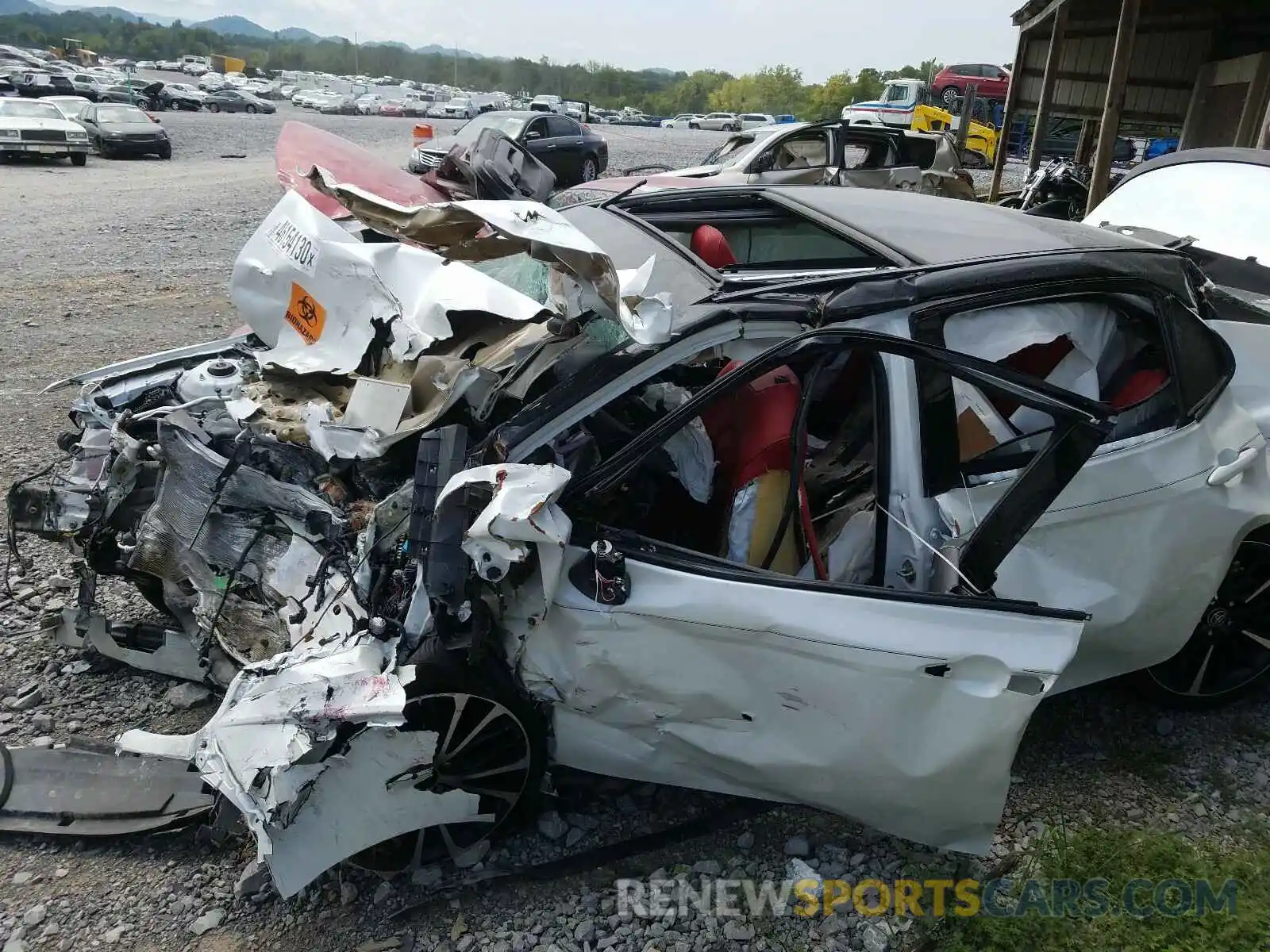 9 Photograph of a damaged car 4T1K61AKXLU303759 TOYOTA CAMRY 2020