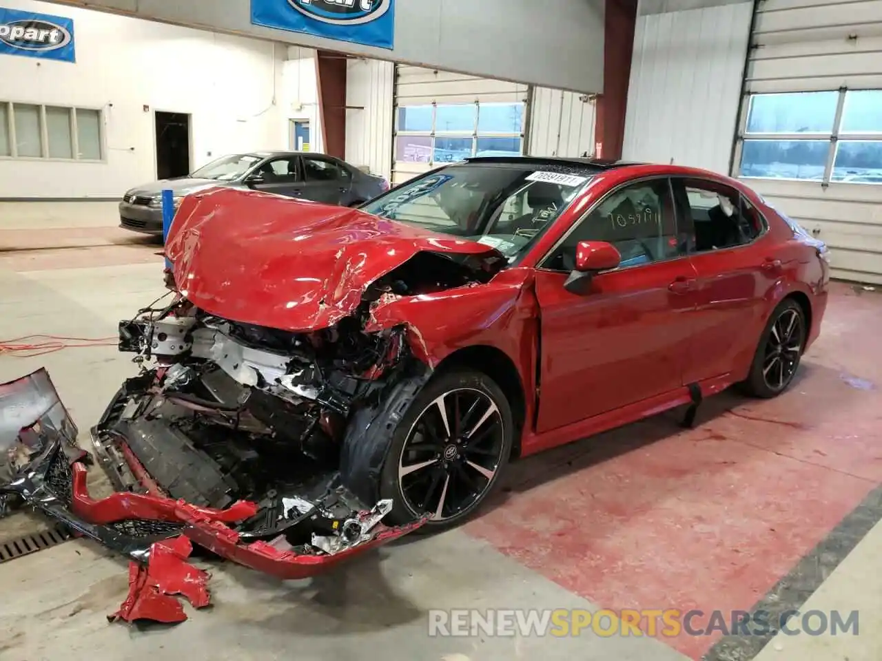 2 Photograph of a damaged car 4T1K61AKXLU313322 TOYOTA CAMRY 2020