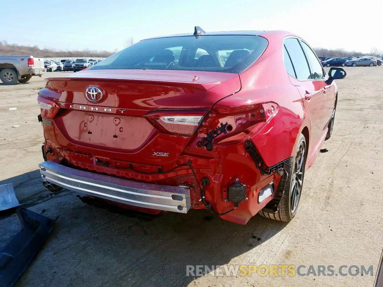 4 Photograph of a damaged car 4T1K61AKXLU315362 TOYOTA CAMRY 2020