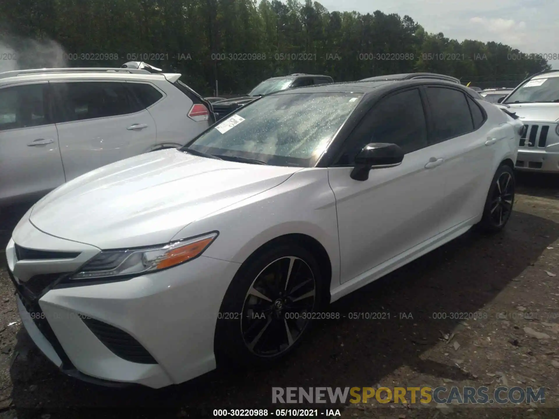 2 Photograph of a damaged car 4T1K61AKXLU316057 TOYOTA CAMRY 2020