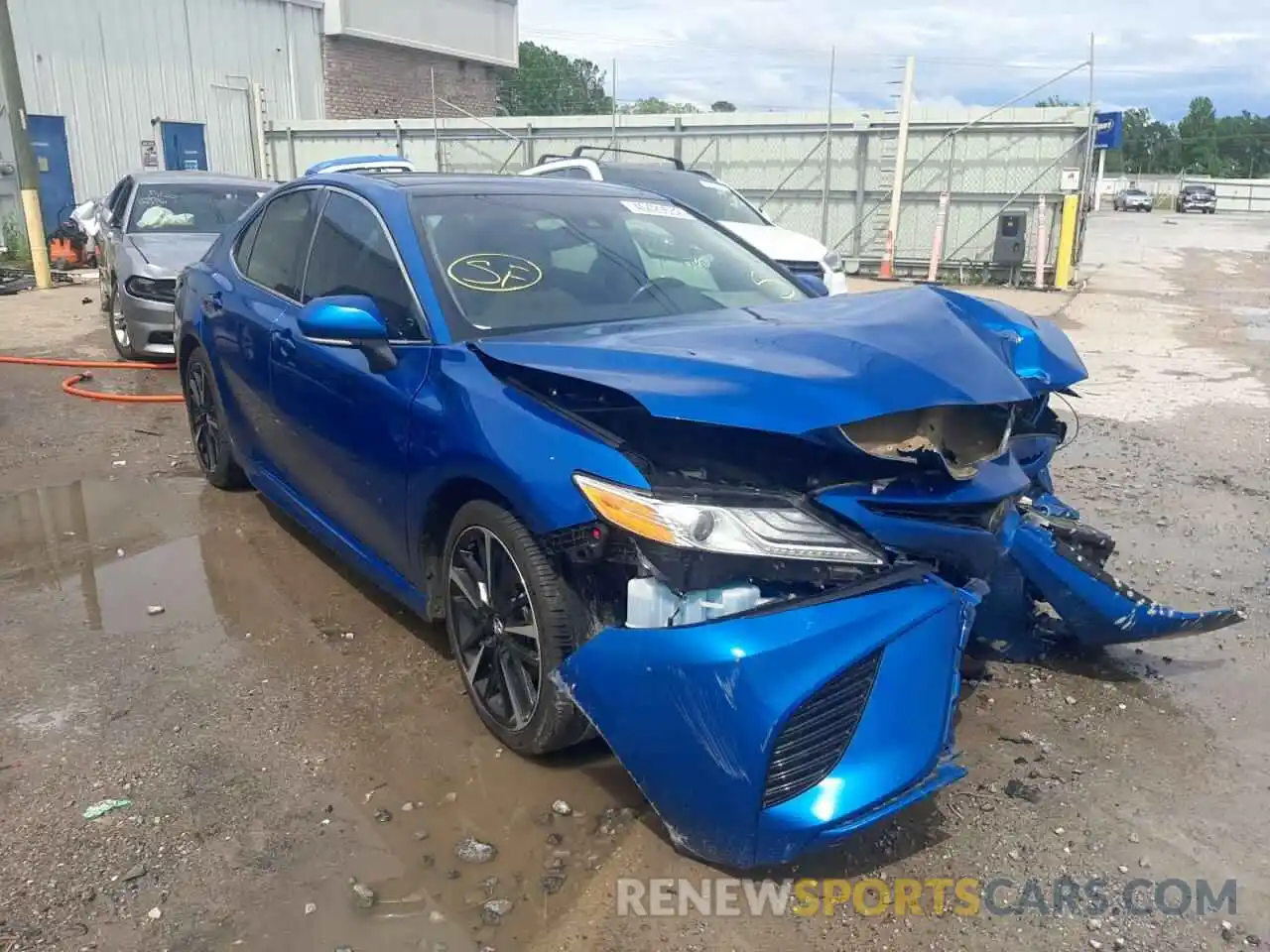 1 Photograph of a damaged car 4T1K61AKXLU322408 TOYOTA CAMRY 2020