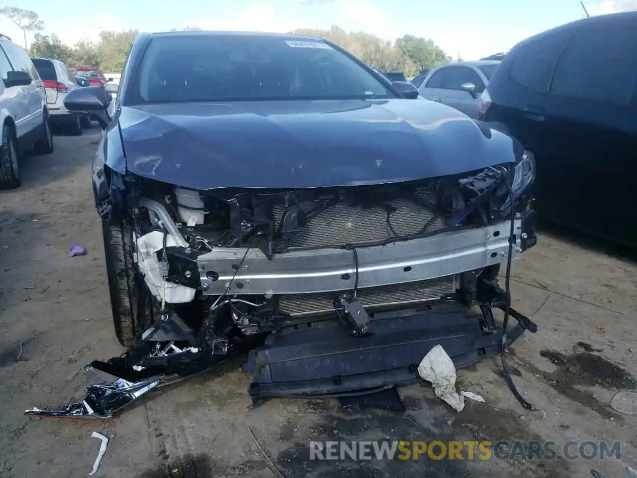 9 Photograph of a damaged car 4T1K61AKXLU324465 TOYOTA CAMRY 2020