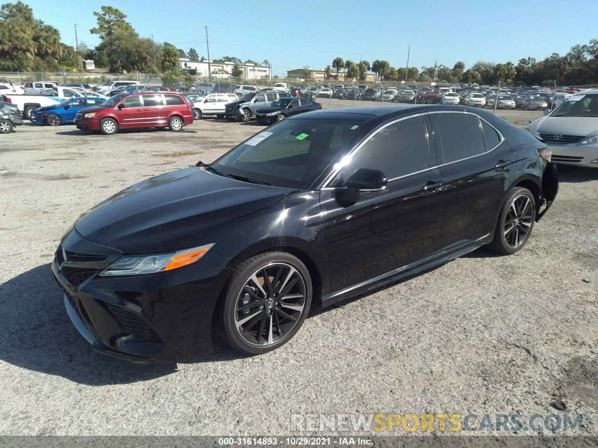 2 Photograph of a damaged car 4T1K61AKXLU324689 TOYOTA CAMRY 2020