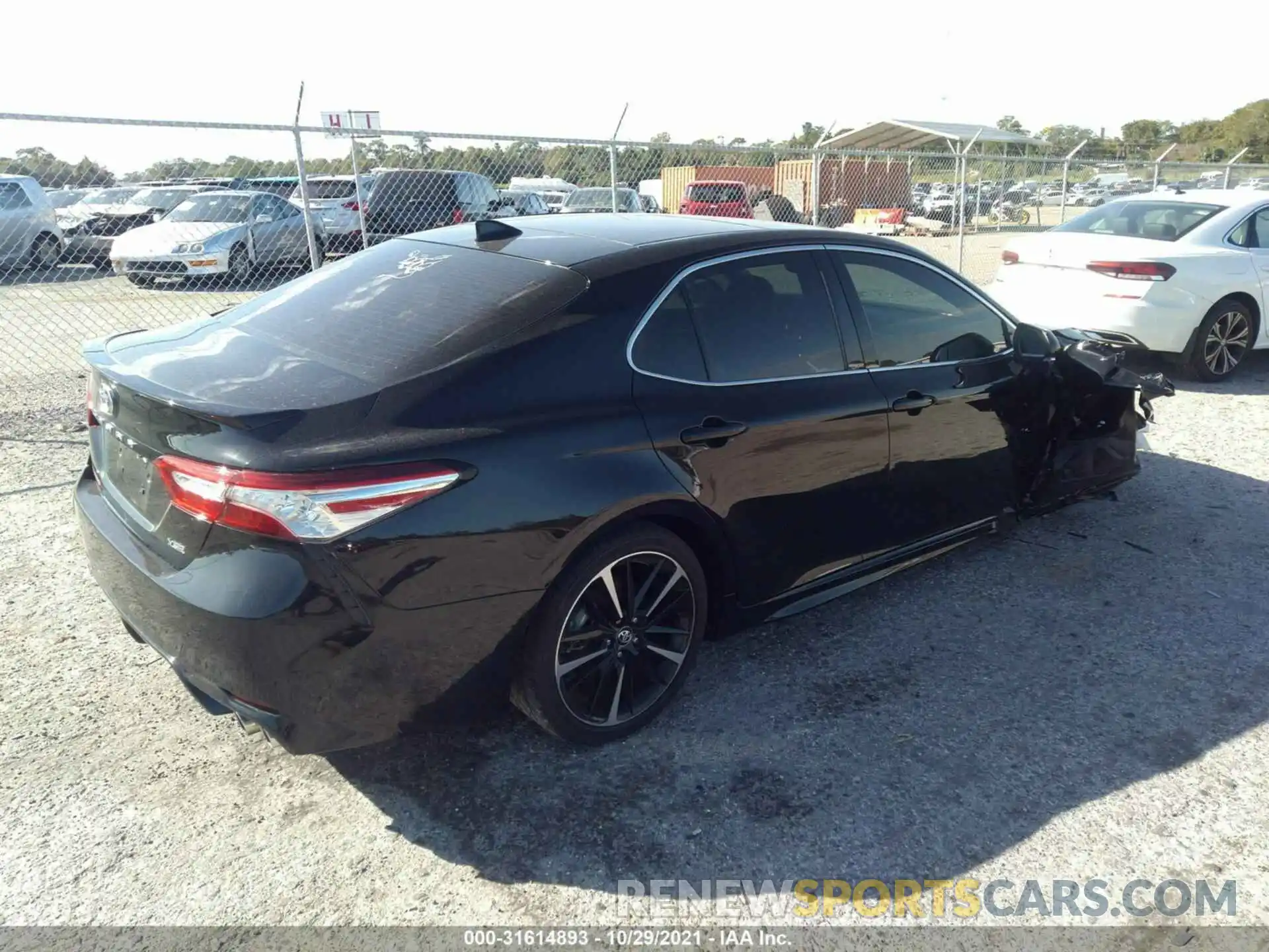 4 Photograph of a damaged car 4T1K61AKXLU324689 TOYOTA CAMRY 2020