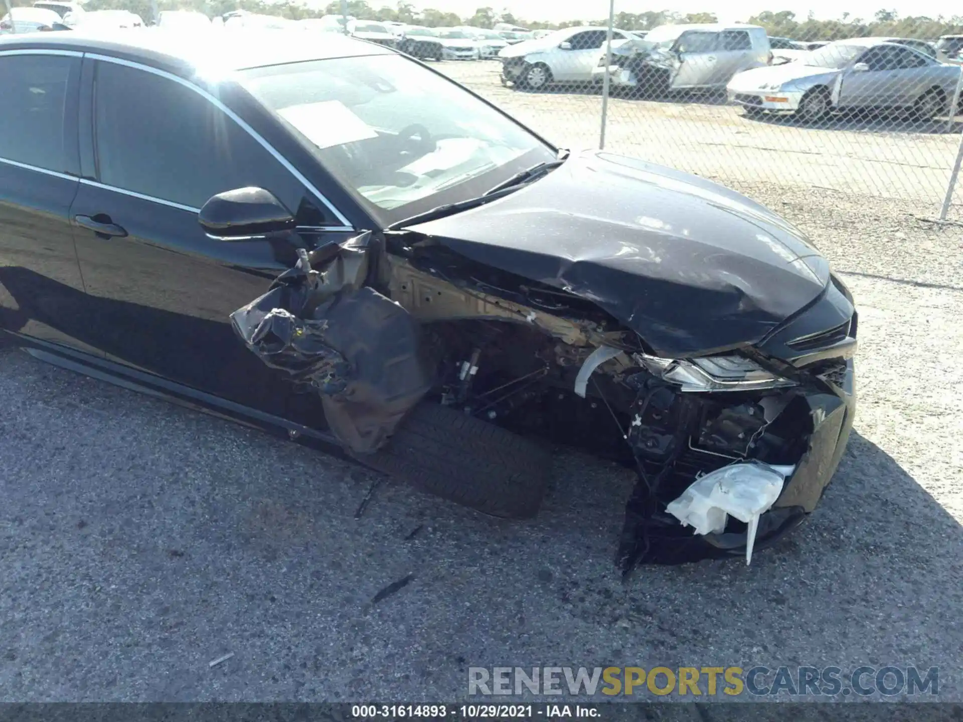 6 Photograph of a damaged car 4T1K61AKXLU324689 TOYOTA CAMRY 2020