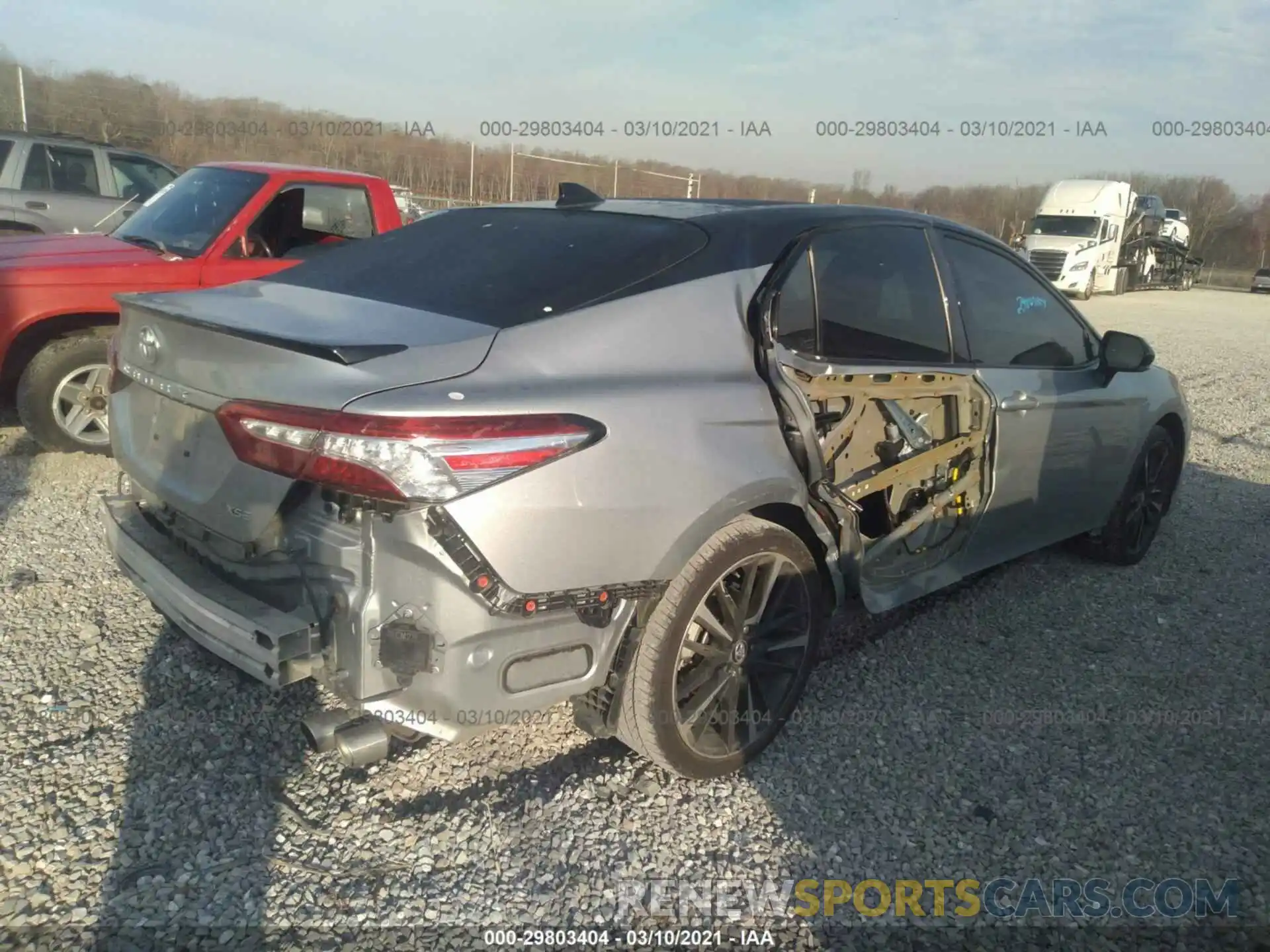 4 Photograph of a damaged car 4T1K61AKXLU332792 TOYOTA CAMRY 2020