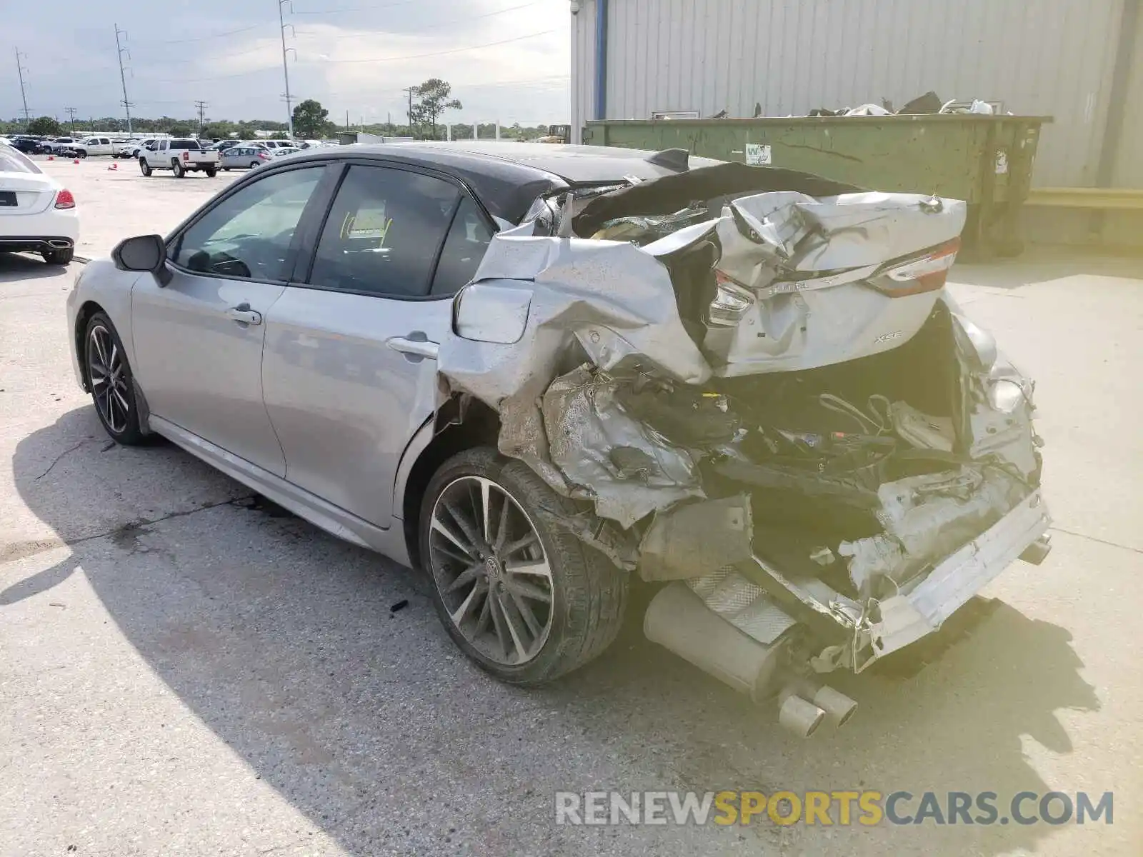 3 Photograph of a damaged car 4T1K61AKXLU352301 TOYOTA CAMRY 2020