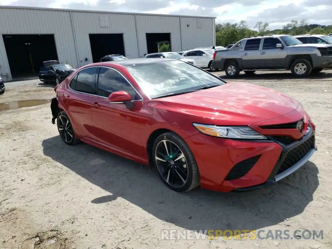 1 Photograph of a damaged car 4T1K61AKXLU355067 TOYOTA CAMRY 2020