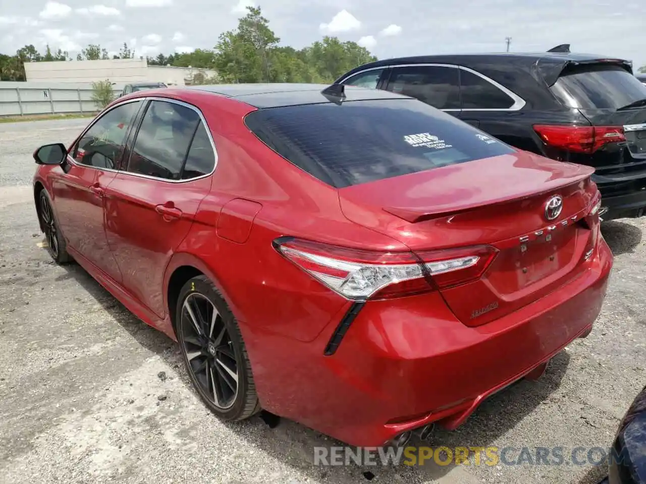 3 Photograph of a damaged car 4T1K61AKXLU355067 TOYOTA CAMRY 2020