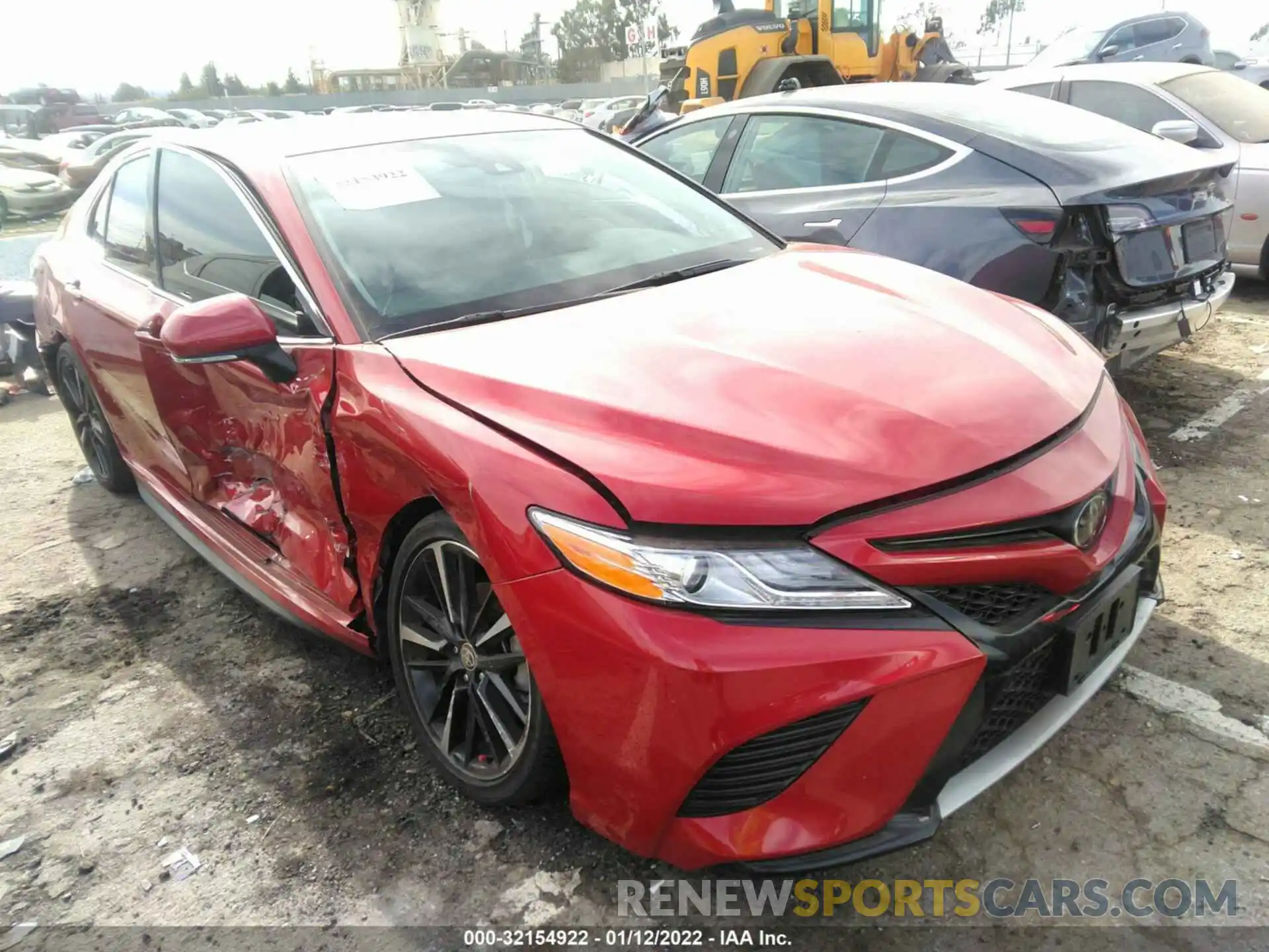 1 Photograph of a damaged car 4T1K61AKXLU368482 TOYOTA CAMRY 2020