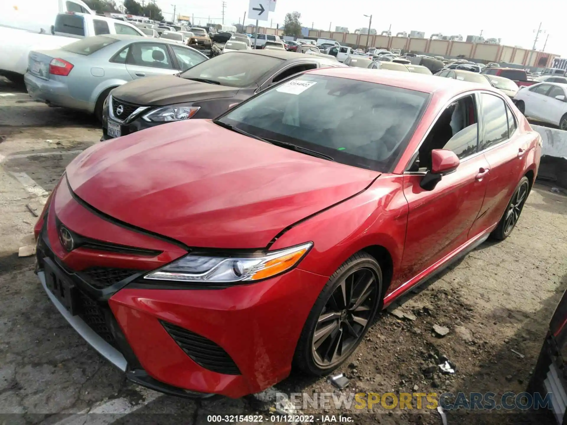 2 Photograph of a damaged car 4T1K61AKXLU368482 TOYOTA CAMRY 2020