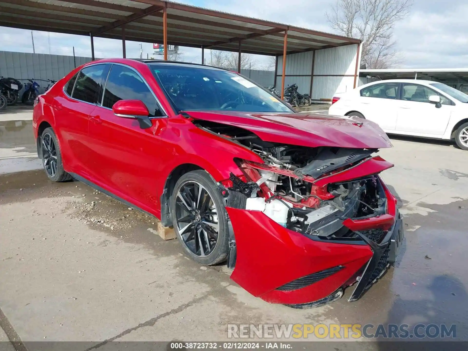 1 Photograph of a damaged car 4T1K61AKXLU373150 TOYOTA CAMRY 2020