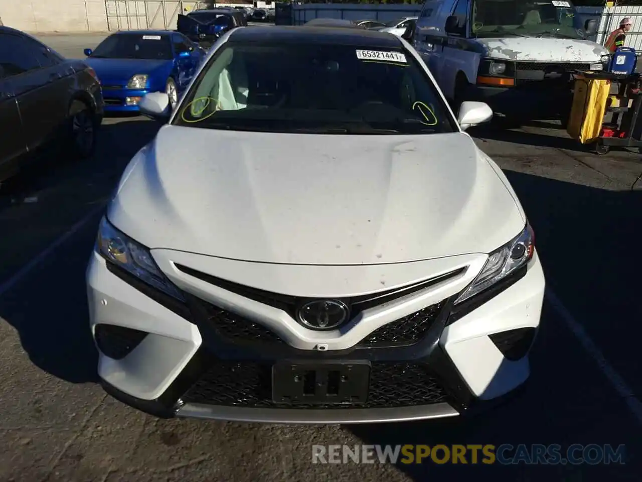 9 Photograph of a damaged car 4T1K61AKXLU376534 TOYOTA CAMRY 2020