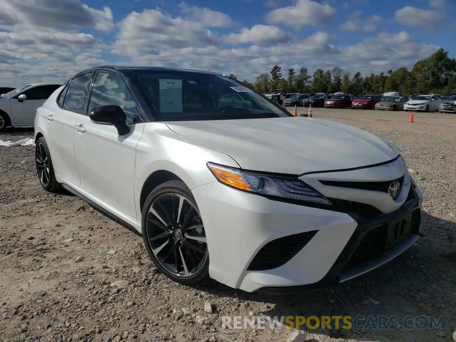 1 Photograph of a damaged car 4T1K61AKXLU377425 TOYOTA CAMRY 2020