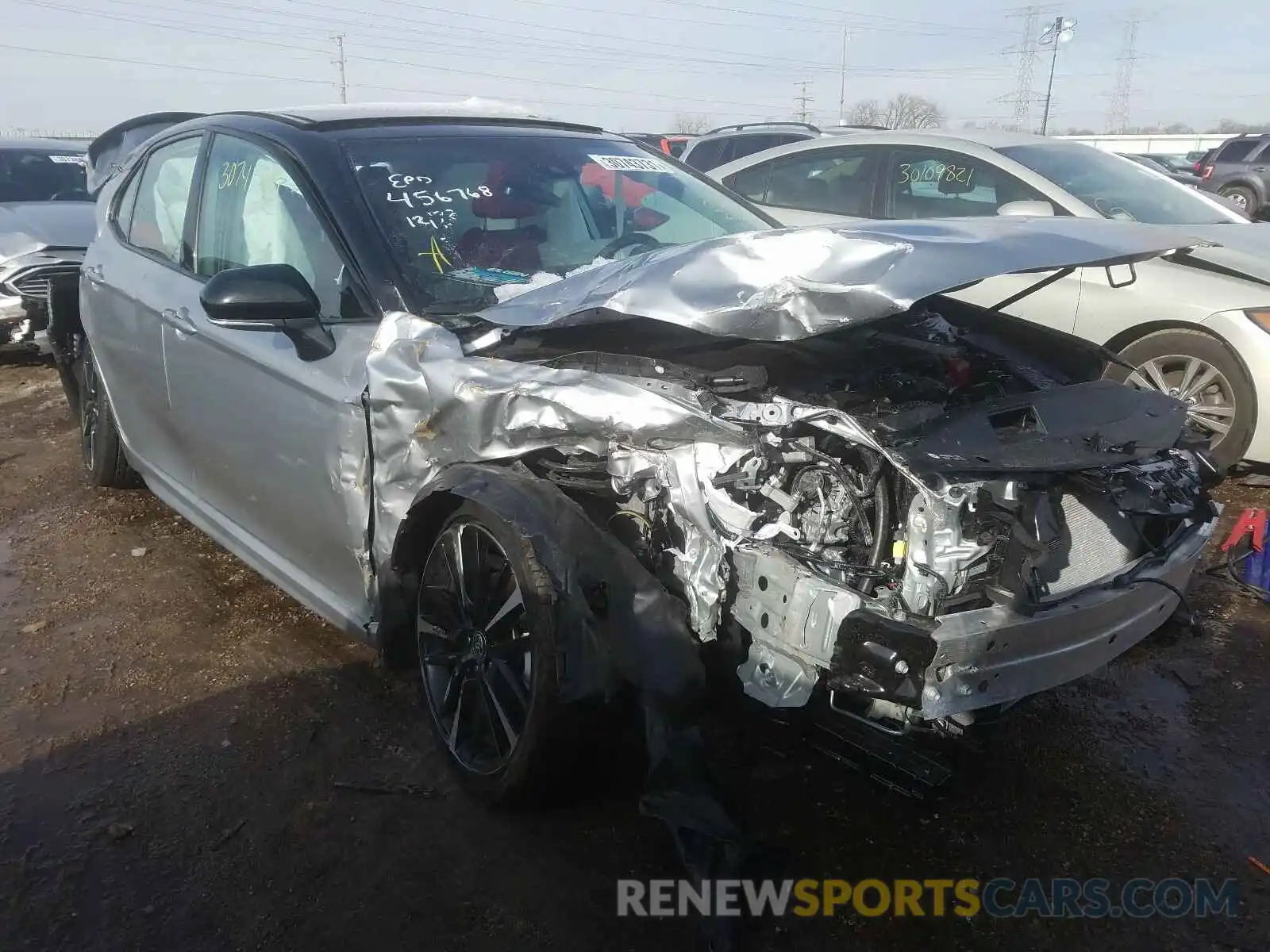 1 Photograph of a damaged car 4T1K61AKXLU382723 TOYOTA CAMRY 2020