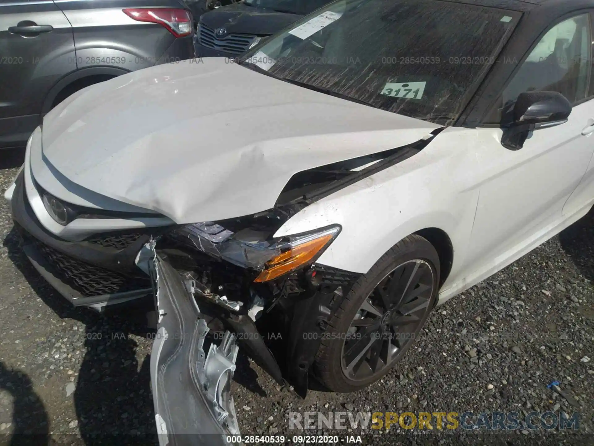 6 Photograph of a damaged car 4T1K61AKXLU383693 TOYOTA CAMRY 2020