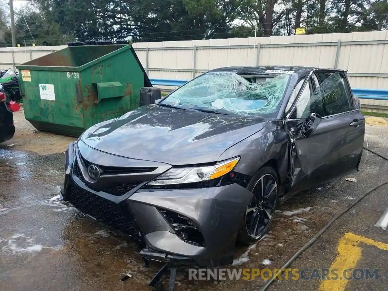 2 Photograph of a damaged car 4T1K61AKXLU385539 TOYOTA CAMRY 2020