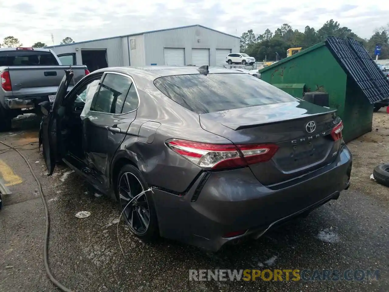 3 Photograph of a damaged car 4T1K61AKXLU385539 TOYOTA CAMRY 2020