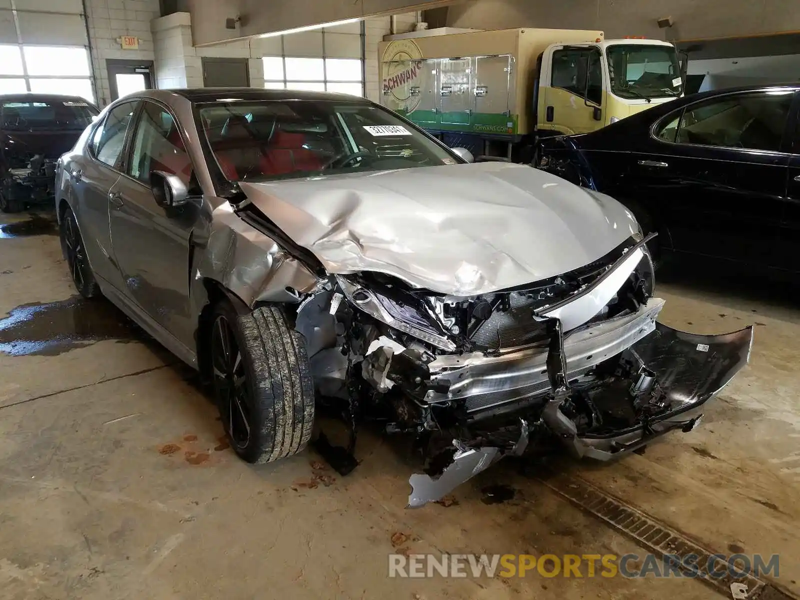 1 Photograph of a damaged car 4T1K61AKXLU391972 TOYOTA CAMRY 2020