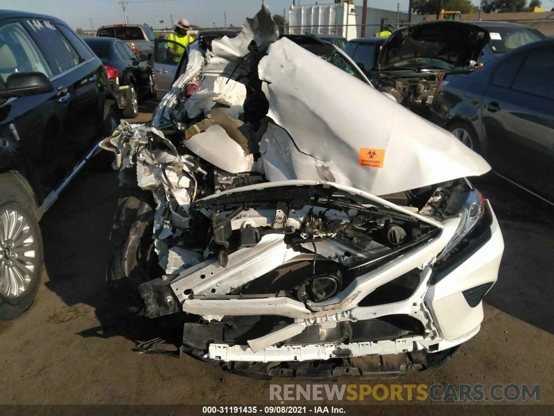 6 Photograph of a damaged car 4T1K61AKXLU502360 TOYOTA CAMRY 2020