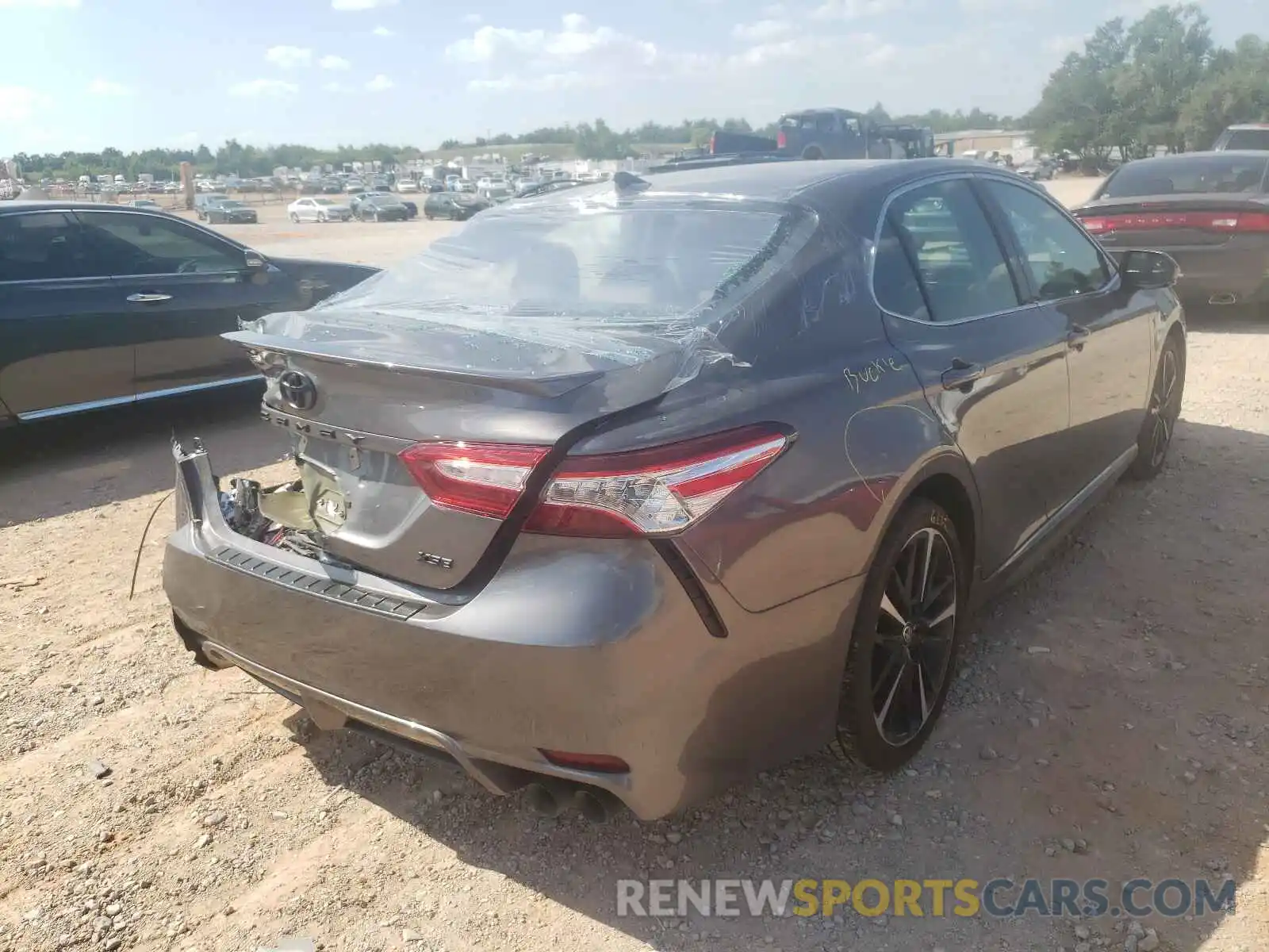 4 Photograph of a damaged car 4T1K61AKXLU505985 TOYOTA CAMRY 2020