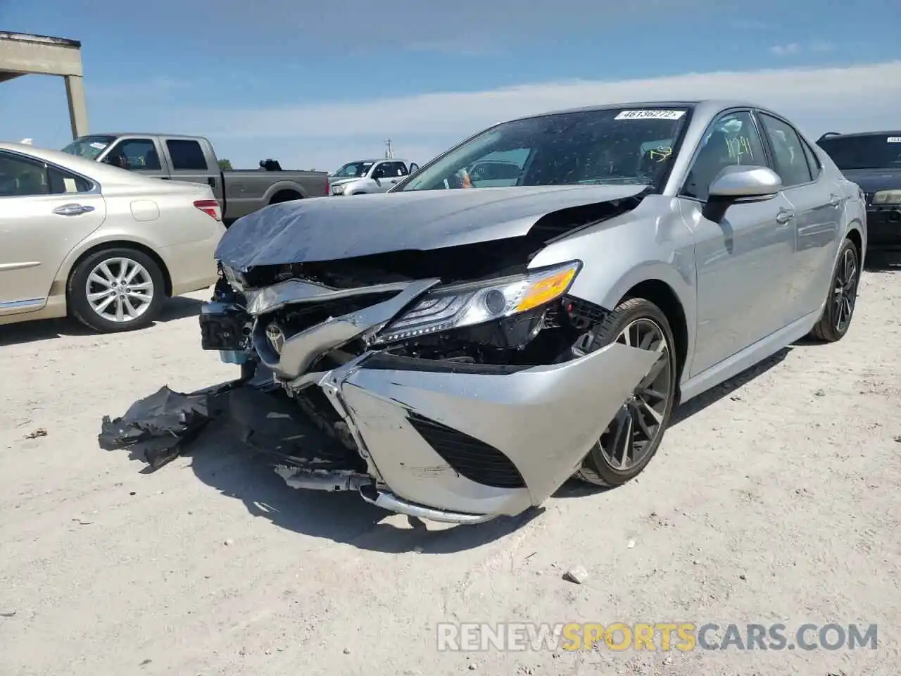 2 Photograph of a damaged car 4T1K61AKXLU862020 TOYOTA CAMRY 2020