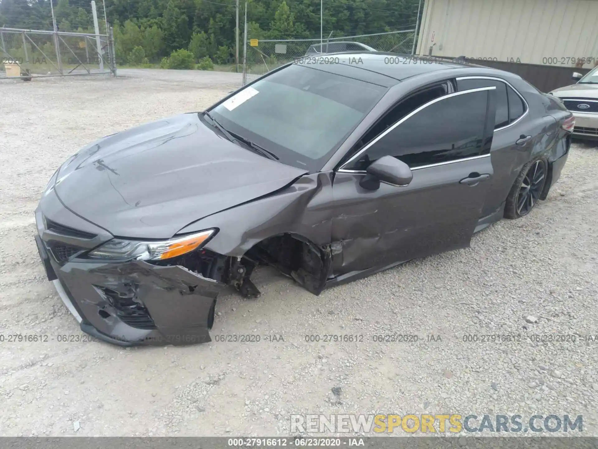 2 Photograph of a damaged car 4T1K61AKXLU862308 TOYOTA CAMRY 2020