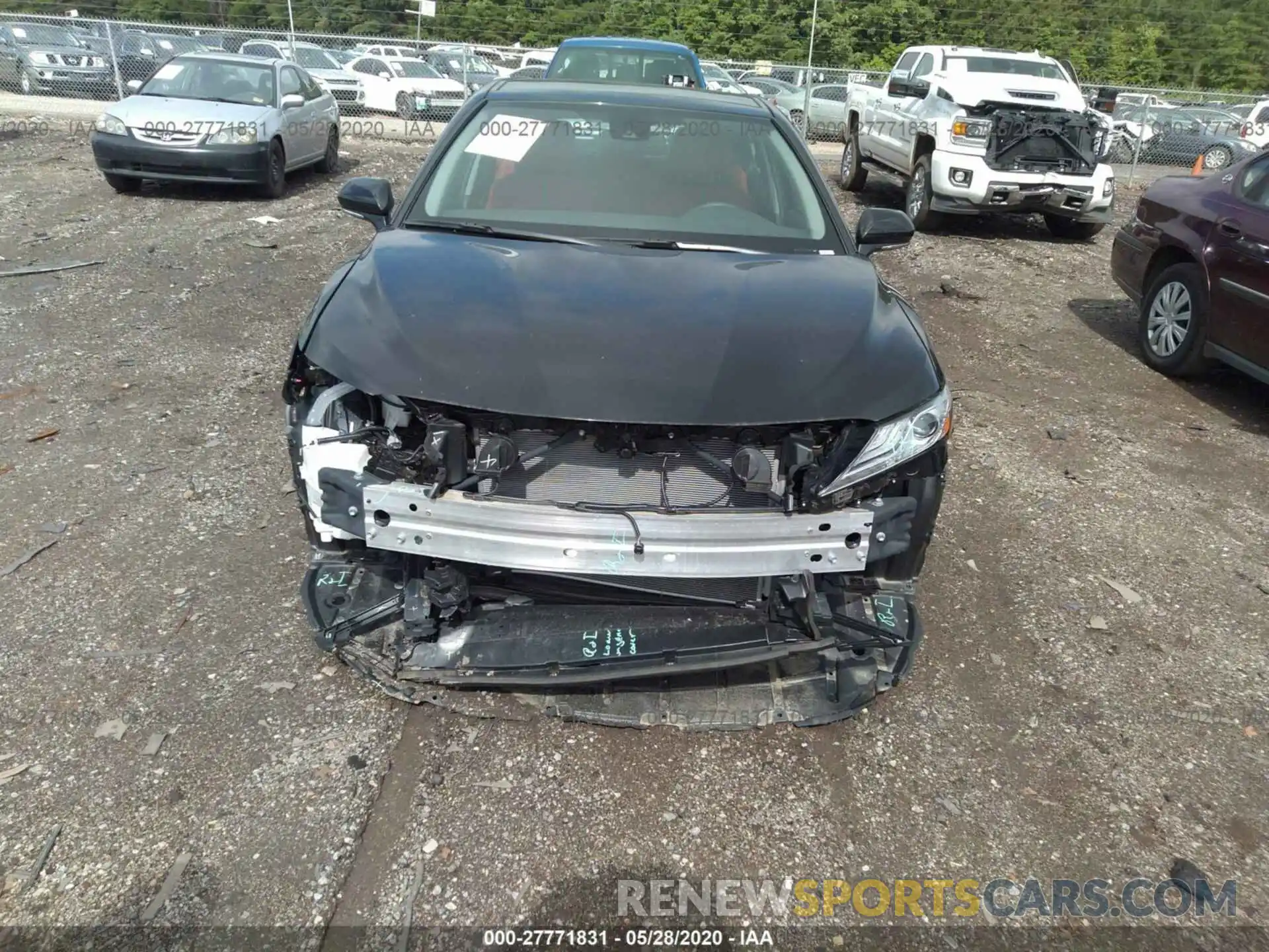 6 Photograph of a damaged car 4T1K61AKXLU870604 TOYOTA CAMRY 2020