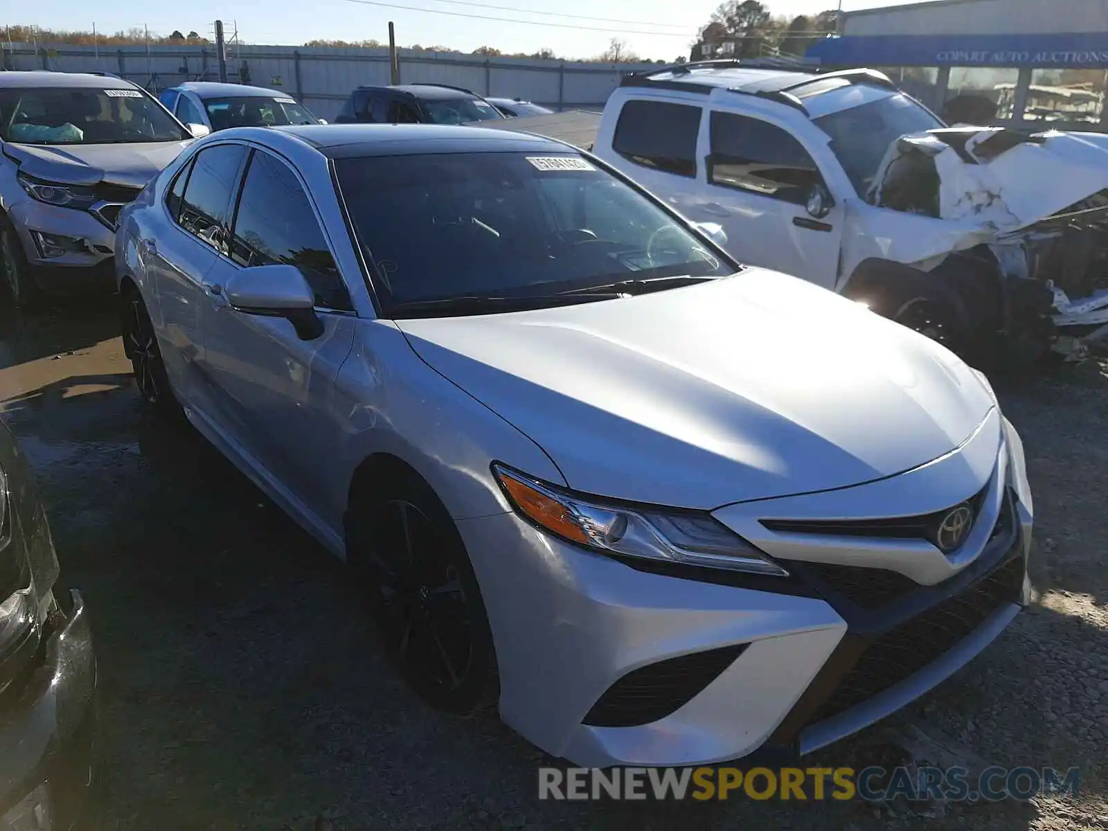 1 Photograph of a damaged car 4T1K61AKXLU871347 TOYOTA CAMRY 2020