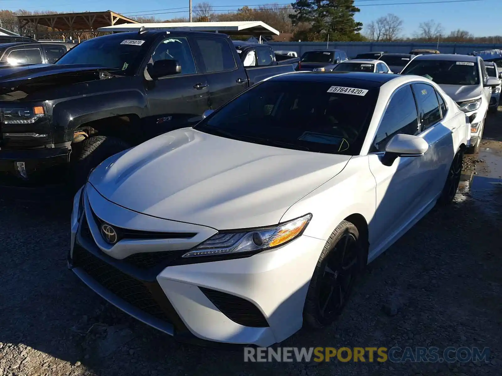 2 Photograph of a damaged car 4T1K61AKXLU871347 TOYOTA CAMRY 2020