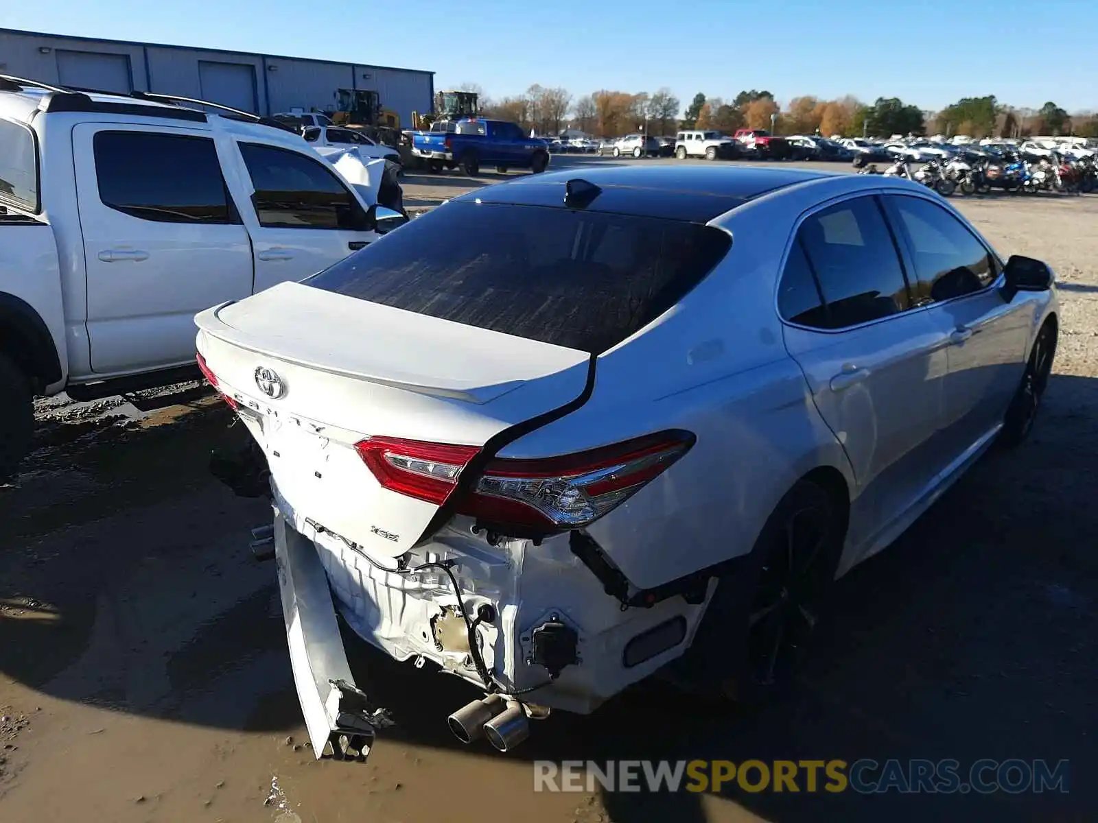 4 Photograph of a damaged car 4T1K61AKXLU871347 TOYOTA CAMRY 2020