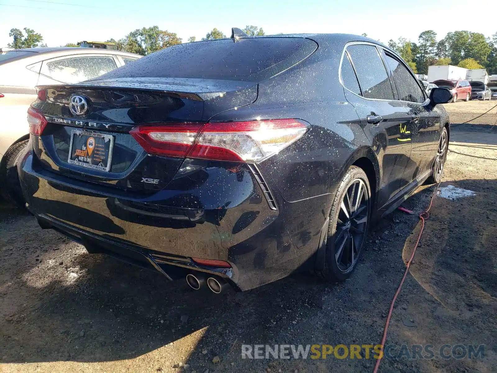 4 Photograph of a damaged car 4T1K61AKXLU890271 TOYOTA CAMRY 2020