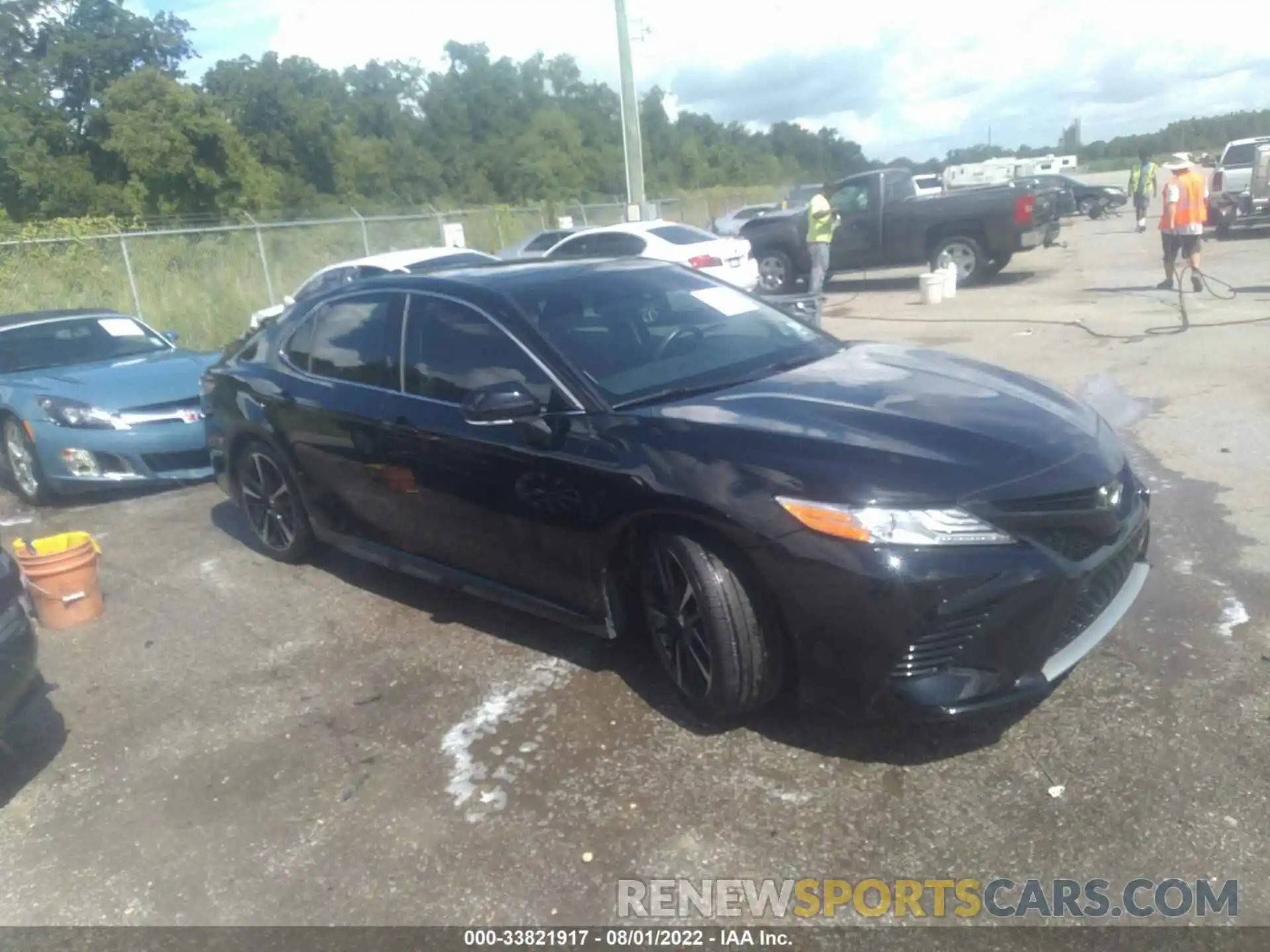 1 Photograph of a damaged car 4T1K61AKXLU904864 TOYOTA CAMRY 2020