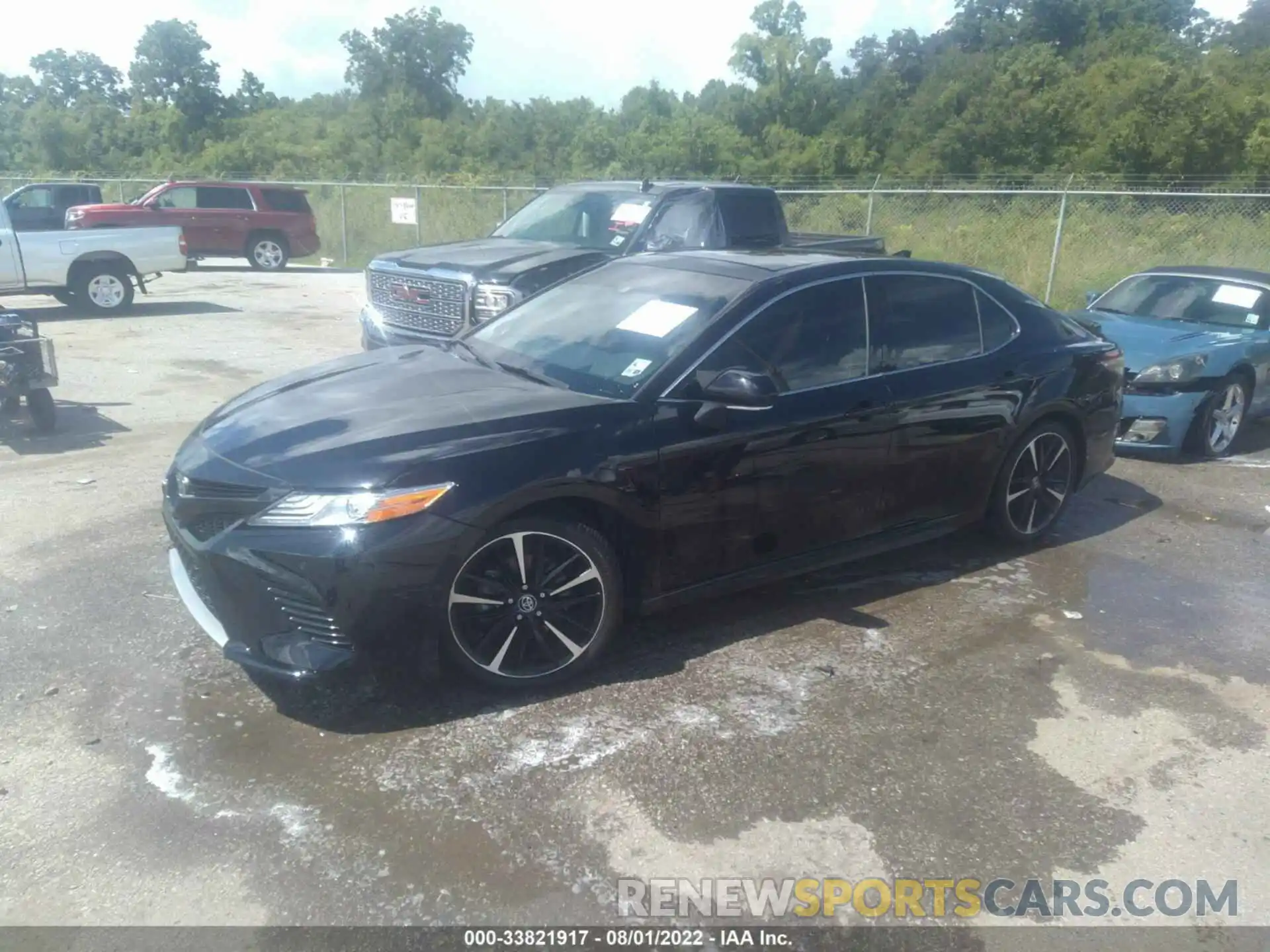 2 Photograph of a damaged car 4T1K61AKXLU904864 TOYOTA CAMRY 2020