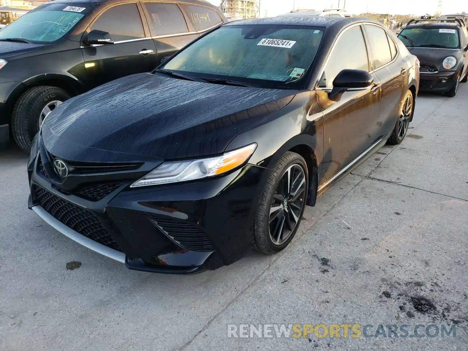 2 Photograph of a damaged car 4T1K61AKXLU924239 TOYOTA CAMRY 2020