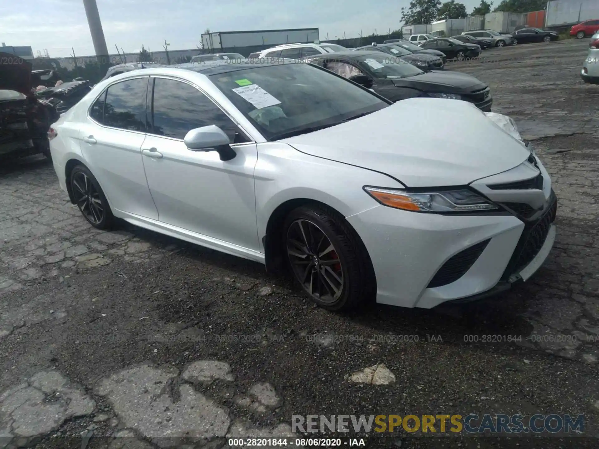 1 Photograph of a damaged car 4T1K61AKXLU927089 TOYOTA CAMRY 2020