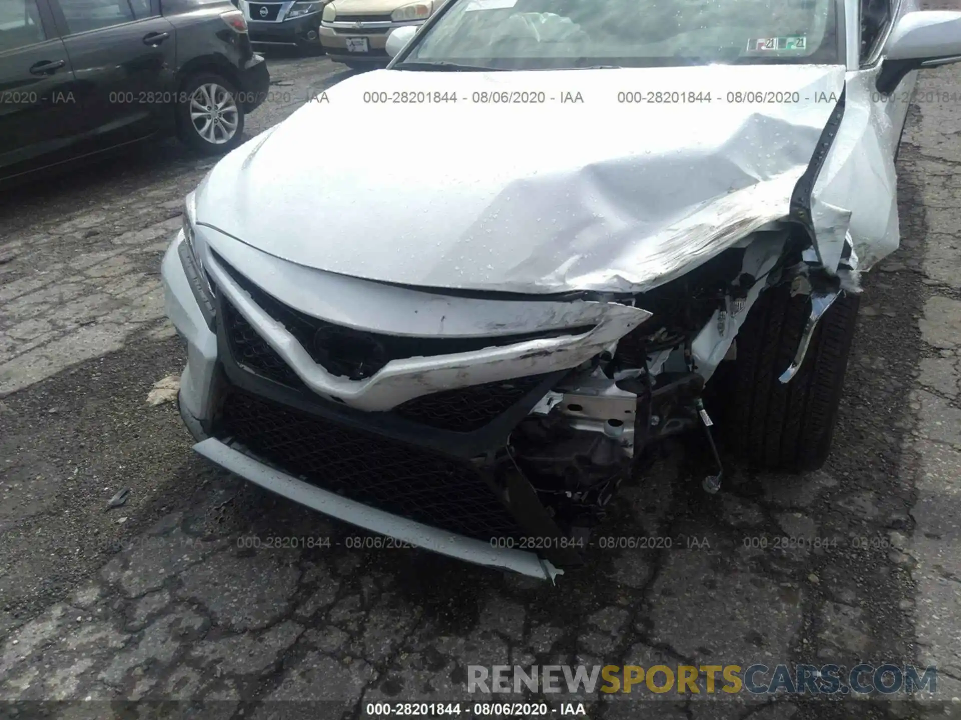 6 Photograph of a damaged car 4T1K61AKXLU927089 TOYOTA CAMRY 2020