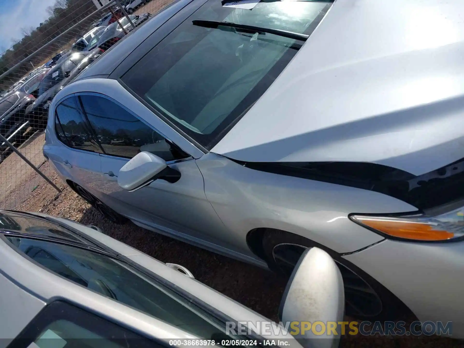 13 Photograph of a damaged car 4T1K61AKXLU931725 TOYOTA CAMRY 2020