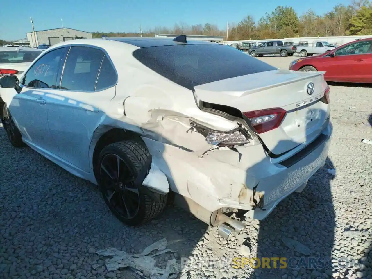 9 Photograph of a damaged car 4T1K61AKXLU933443 TOYOTA CAMRY 2020