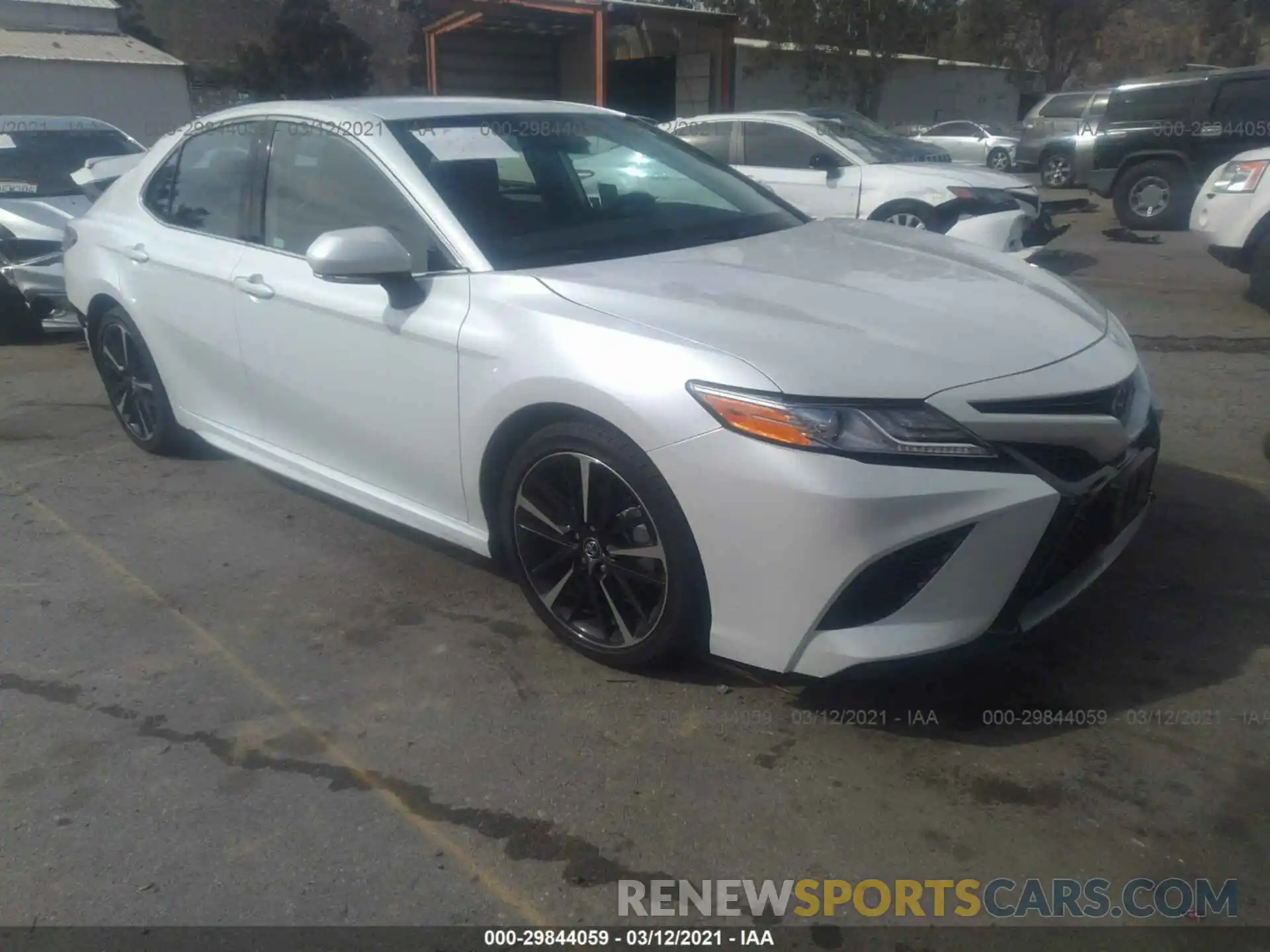 1 Photograph of a damaged car 4T1K61AKXLU940585 TOYOTA CAMRY 2020