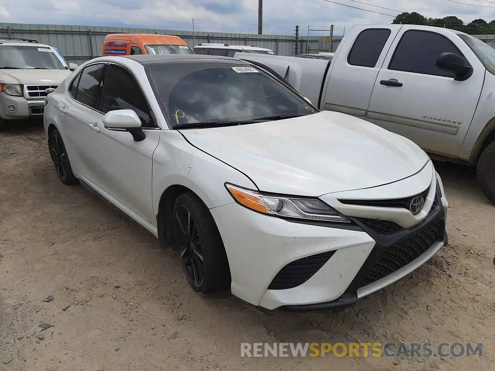 1 Photograph of a damaged car 4T1K61AKXLU963767 TOYOTA CAMRY 2020