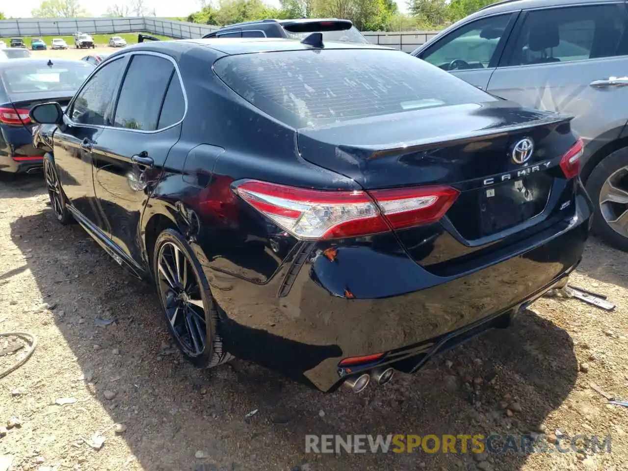 3 Photograph of a damaged car 4T1K61AKXLU981587 TOYOTA CAMRY 2020