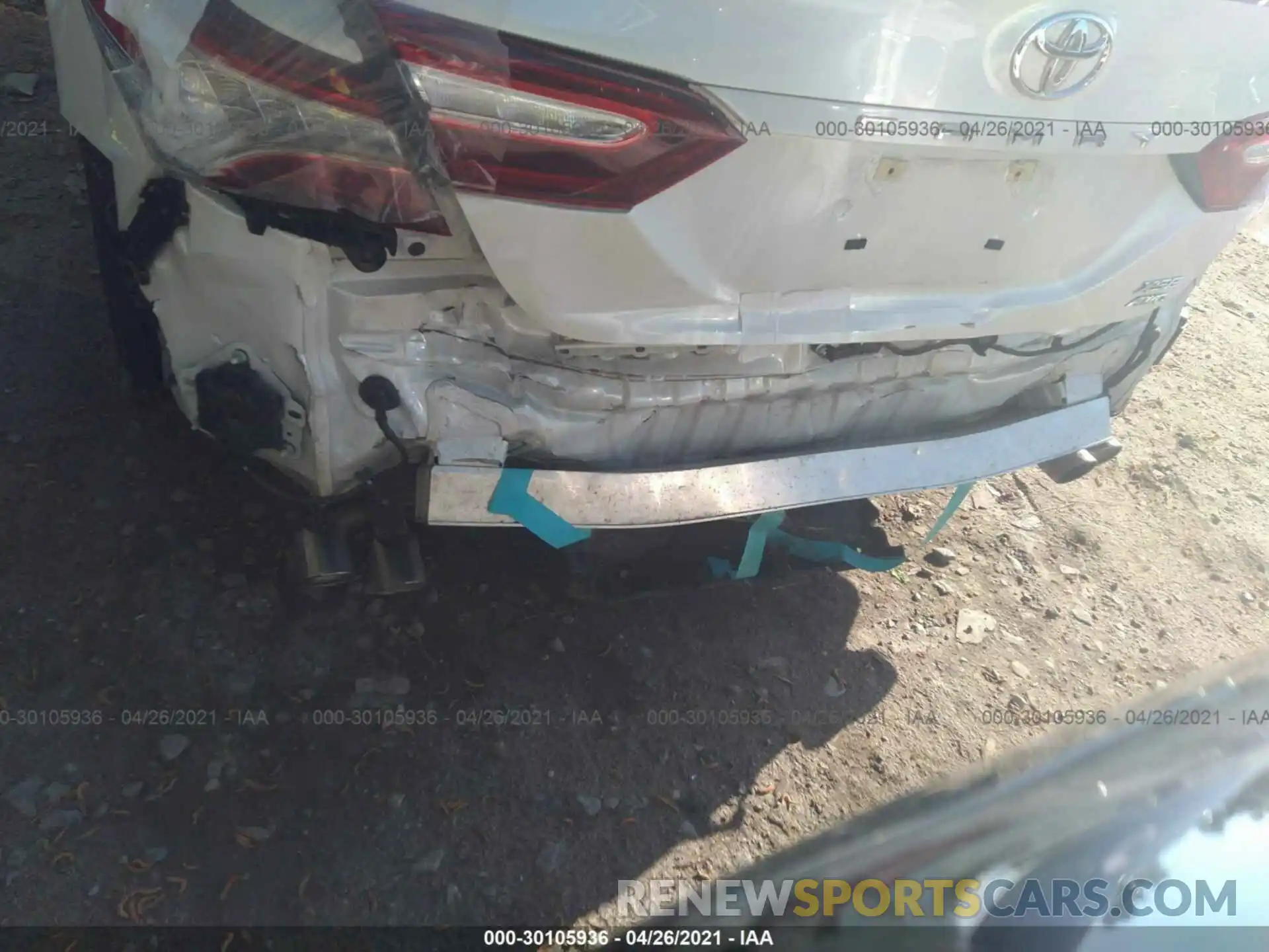 6 Photograph of a damaged car 4T1K61BK0LU001587 TOYOTA CAMRY 2020