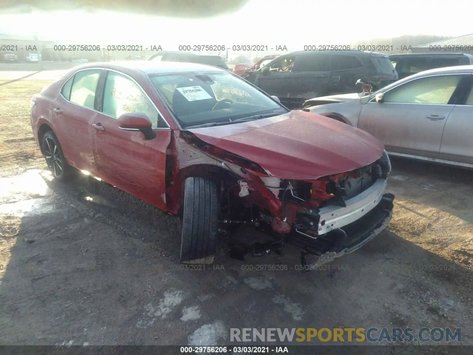 1 Photograph of a damaged car 4T1K61BK0LU014047 TOYOTA CAMRY 2020