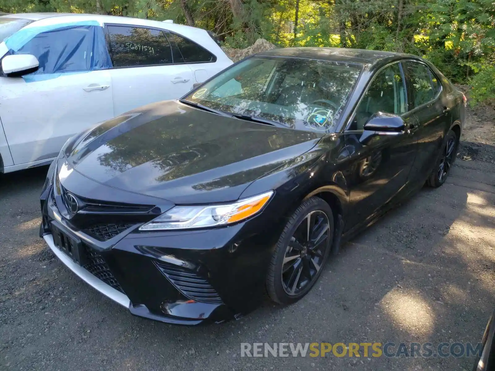 2 Photograph of a damaged car 4T1K61BK1LU015949 TOYOTA CAMRY 2020