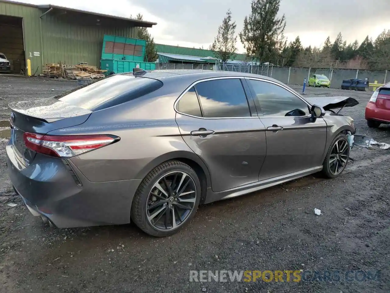 3 Photograph of a damaged car 4T1K61BK1LU017930 TOYOTA CAMRY 2020