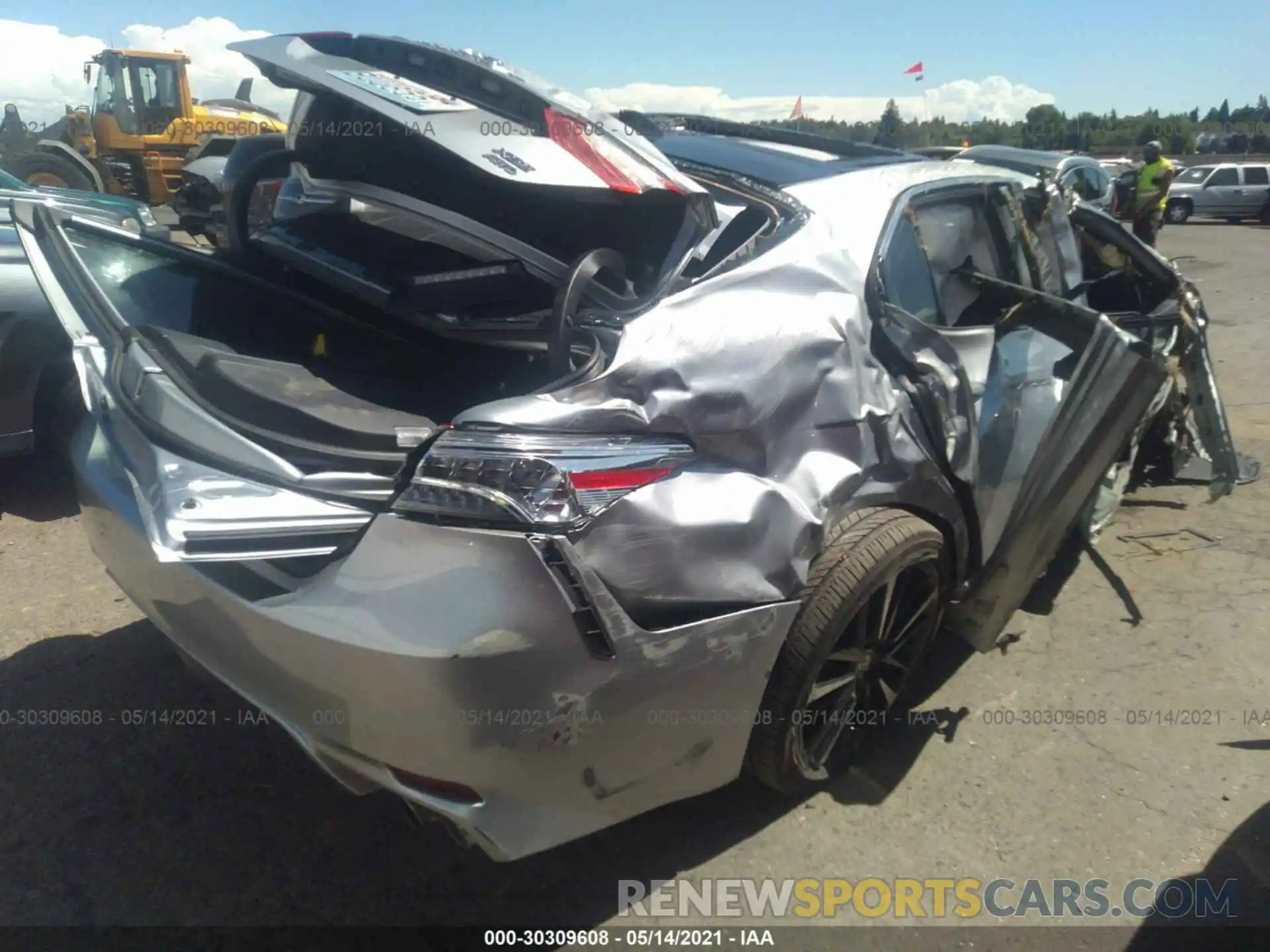 4 Photograph of a damaged car 4T1K61BK2LU008802 TOYOTA CAMRY 2020