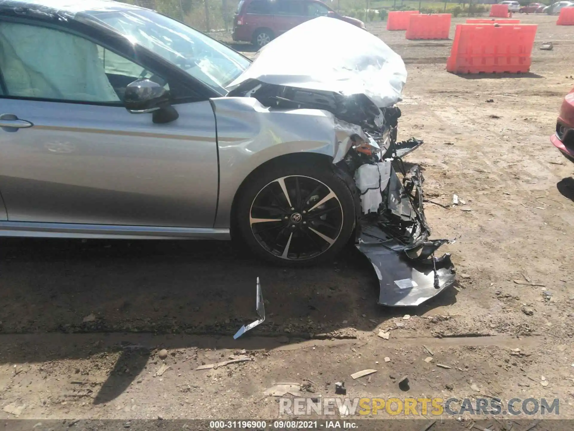 15 Photograph of a damaged car 4T1K61BK2LU010596 TOYOTA CAMRY 2020