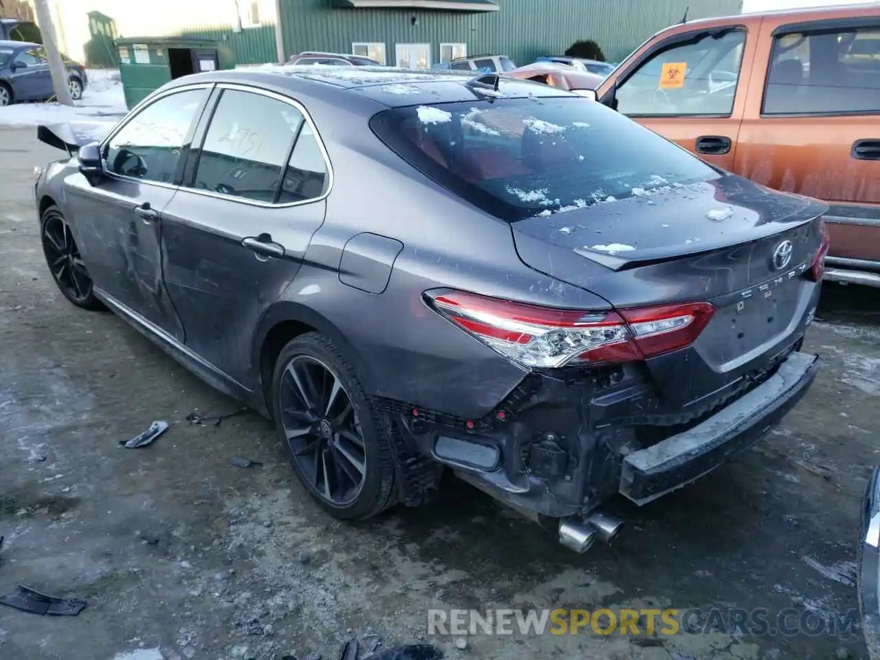 3 Photograph of a damaged car 4T1K61BK3LU011000 TOYOTA CAMRY 2020