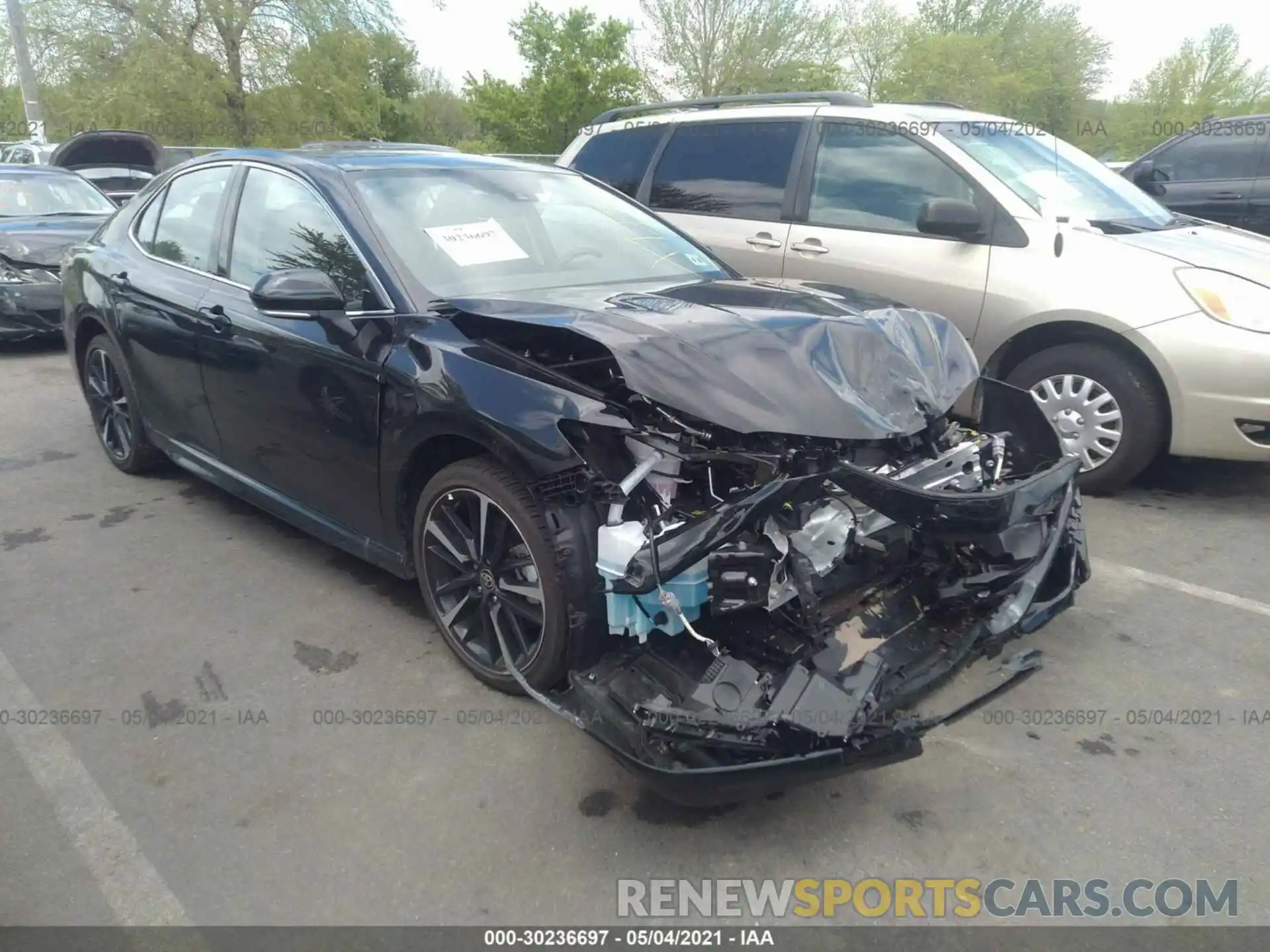 1 Photograph of a damaged car 4T1K61BK7LU005166 TOYOTA CAMRY 2020